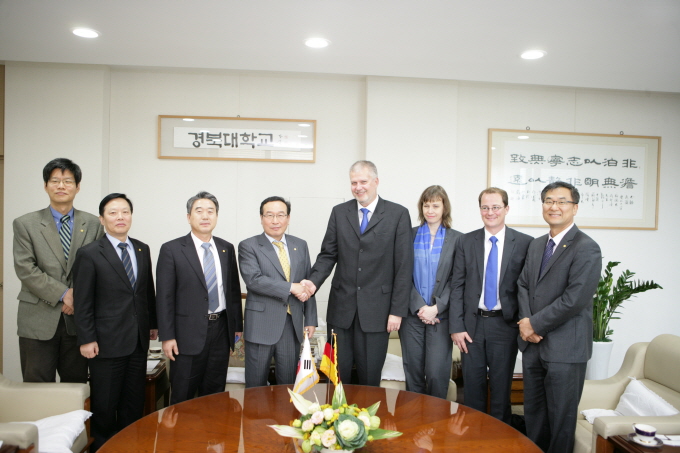 Delegations from Ulm University of Applied Sciences 관련 이미지입니다
