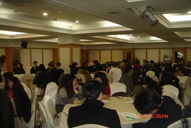 Farewell ceremony for Fall 2011 exchange students 관련 이미지입니다